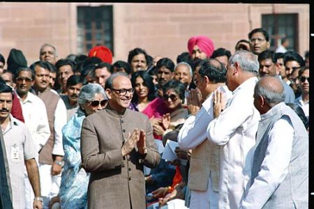1989 V P Singh becomes the Prime Minister of India after massive corruption scandal Bofors claims Rajiv Gandhi and his government