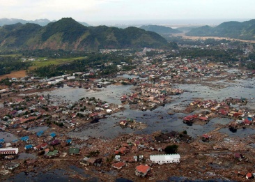 2004 Tsunami off the west coast of Sumatra island, Indonesia sweep across much of the coastlines of South Asia